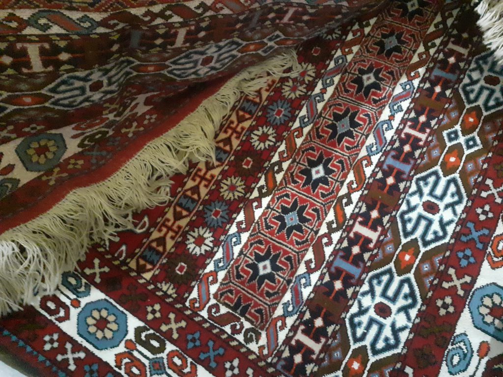 قالیچه ترکمن گل ابریشم