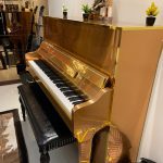 پیانو یاماها ال‌ایکس ۵۰۰ طلایی طرح آکوستیک
